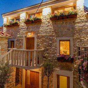 Stone House Luxury Rooms